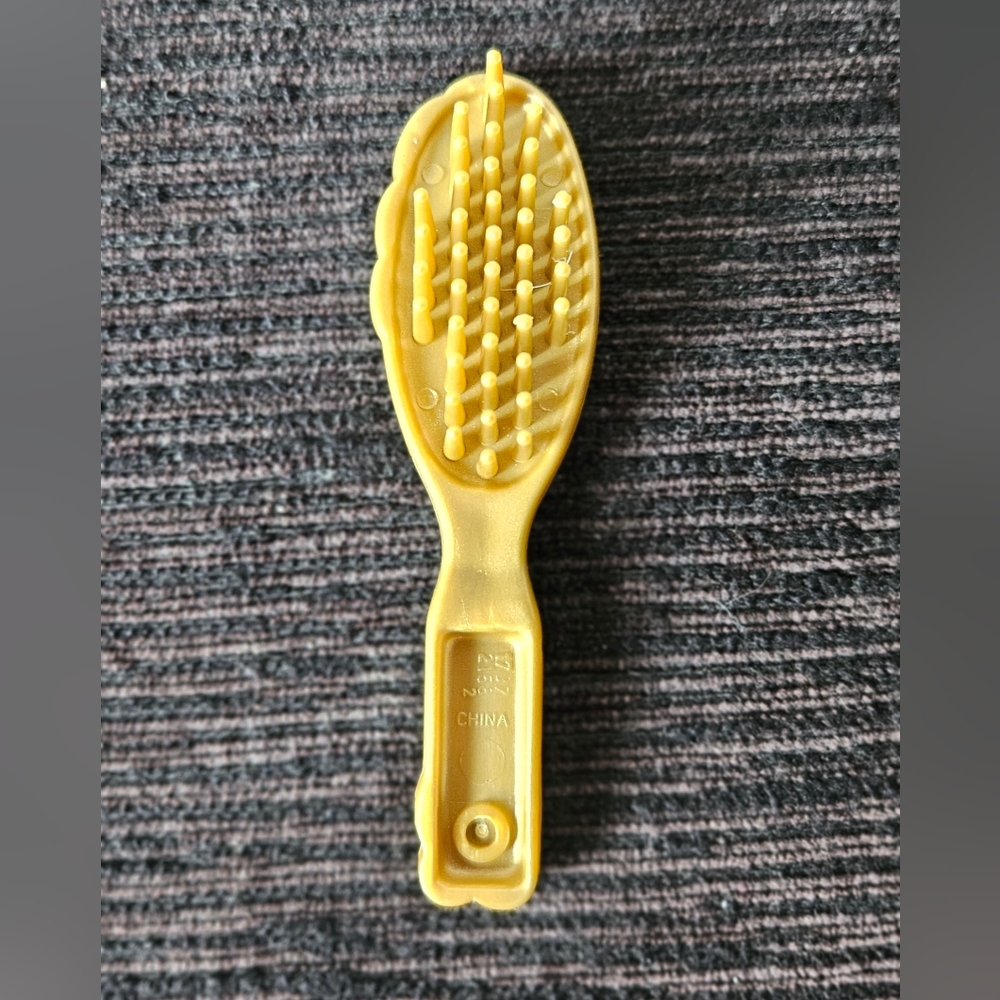 Barbie Brush - Picture 2 of 2